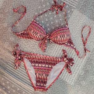 Pink patterned bikini